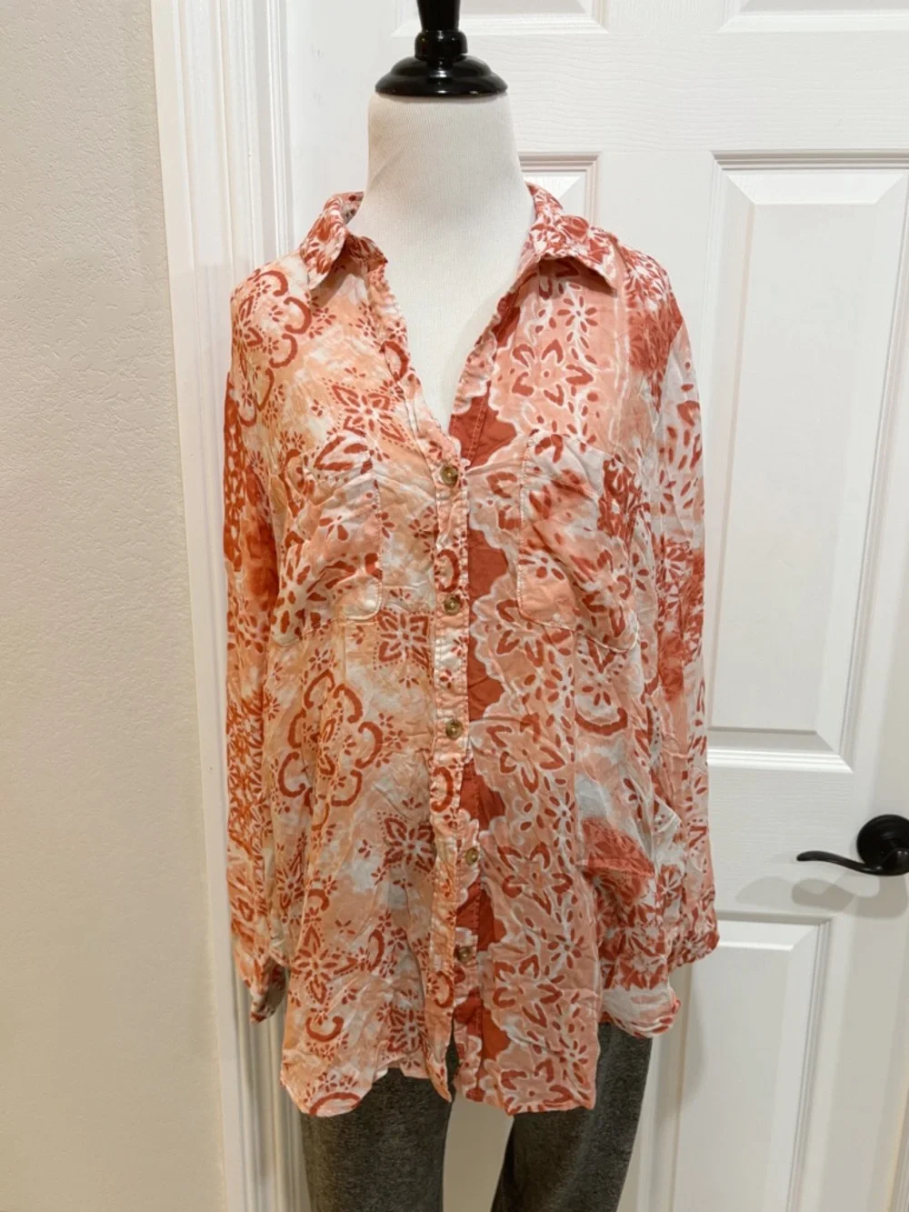 Pilcro Anthropologie Romy Relaxed Buttondown Medium - Picture 3 of 9